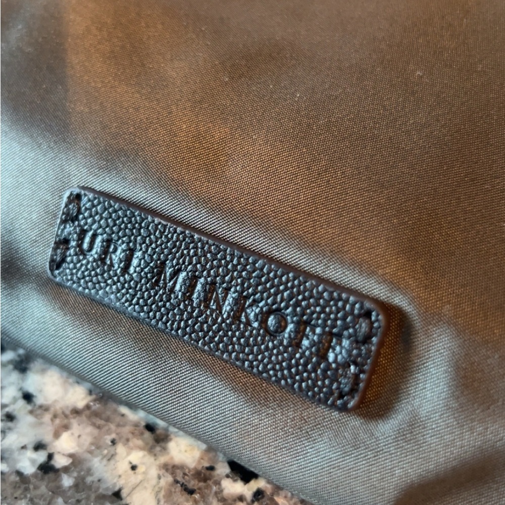 Uri Minkoff Fanny Pack Bag with Black Strap. - Picture 2 of 8